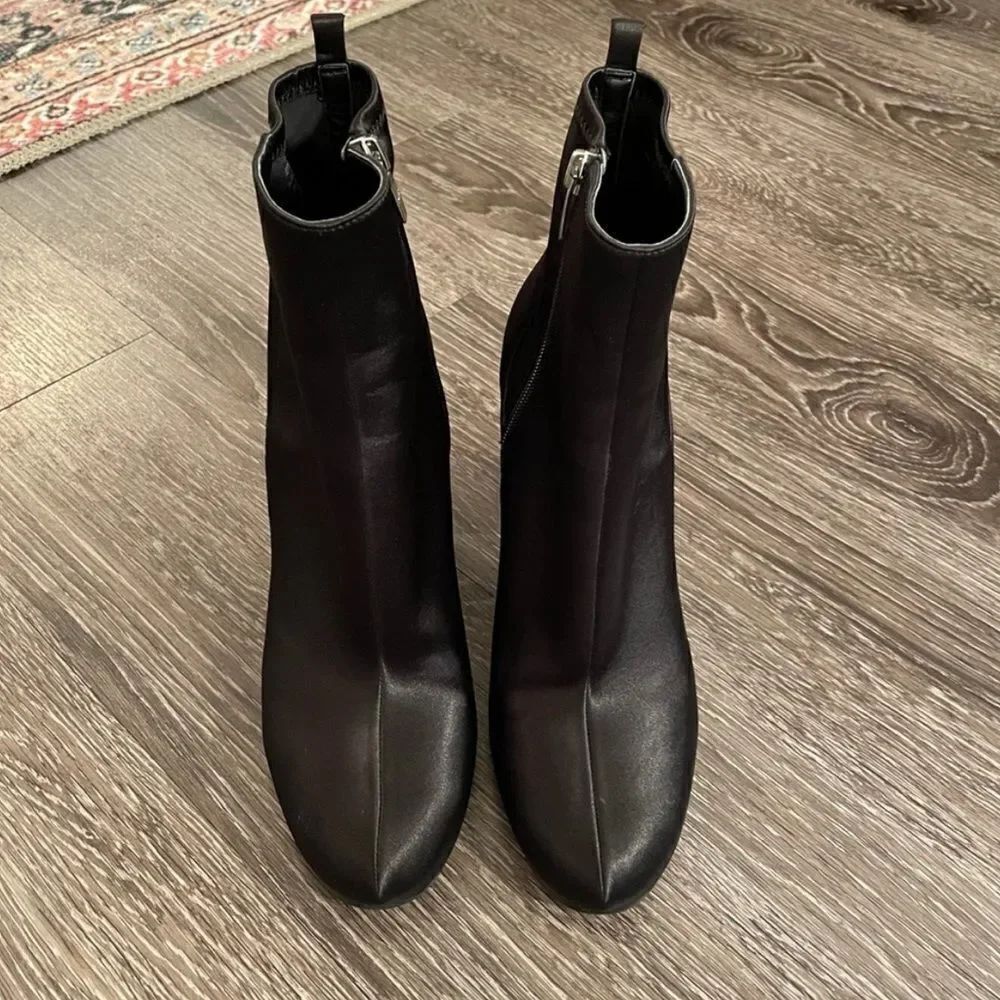 Marc fisher satin ankle boots - Picture 2 of 13